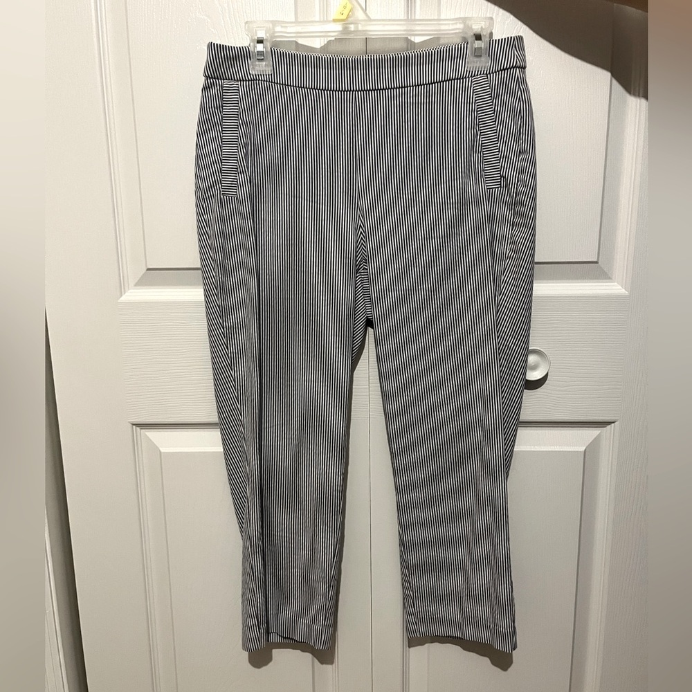 Capri pants